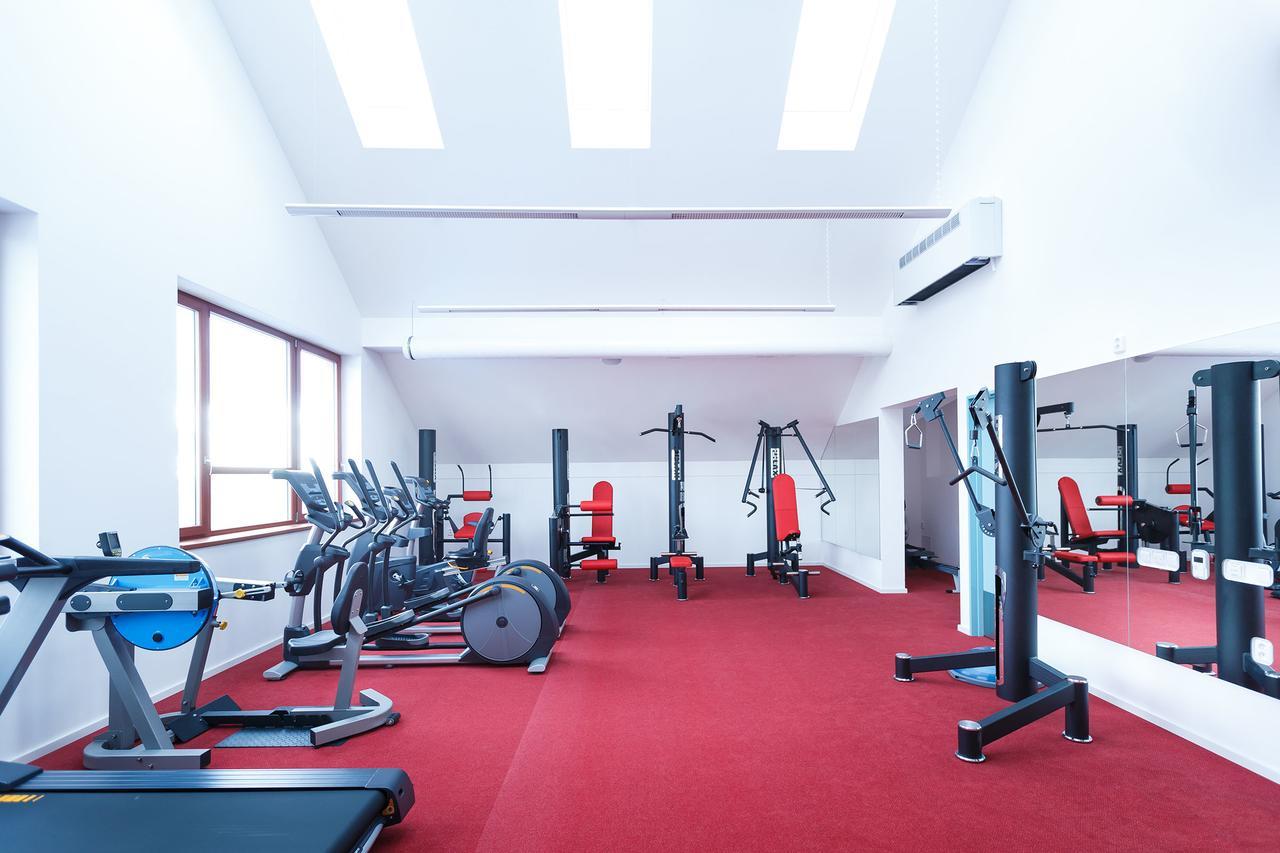 Sport Relax Hotel Na Kopecku Krinec Екстериор снимка