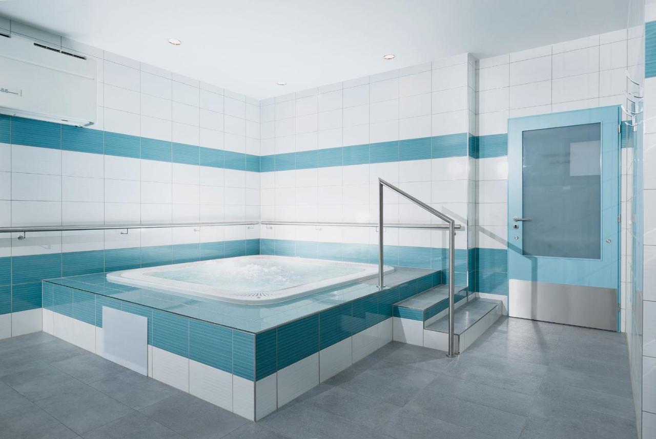 Sport Relax Hotel Na Kopecku Krinec Екстериор снимка
